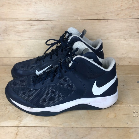 navy blue nike basketball shoes